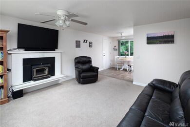 17419 Gravenstein Rd, Bothell, WA 98012 - photo 3