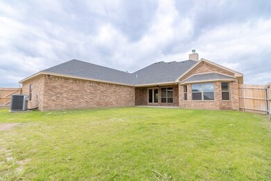 4726 Shadow Creek Dr, San Angelo, TX 76904 - photo 2