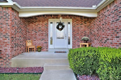 Welcome Home!  Relax on your front porch. Enjoy so