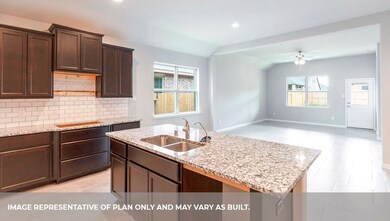 2723 S Galveston Ave, Pearland, TX 77581 - photo 2