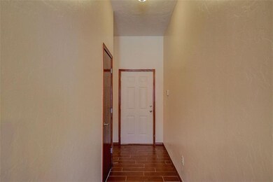 1229 NE 23rd St, Moore, OK 73160 - photo 4