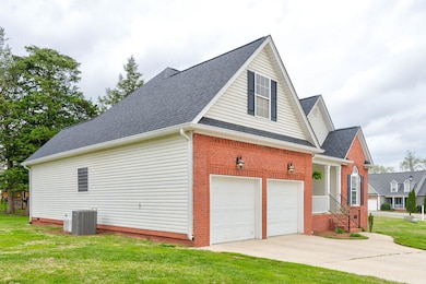 200 Hunting Ridge Cir, Rock Spring, GA 30739 - photo 4