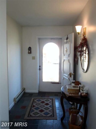 4088 Ricklyn Dr, Chambersburg, PA 17202 - photo 4