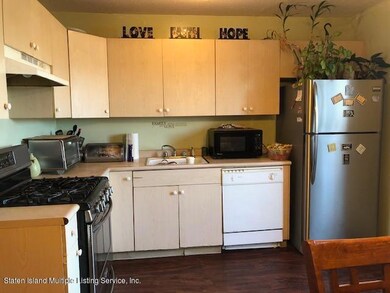 265 Skyline Dr, Staten Island, NY 10304 - photo 2