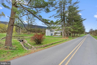 140 W Specht St, Mc Clure, PA 17841 - photo 4