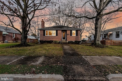 111 E Oak Ln, Glenolden, PA 19036 - photo 2