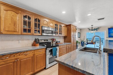 909Narragansett-40