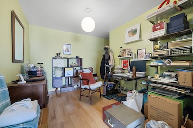 Executive Towers unit 12V, Bronx, NY 10451 - photo 6