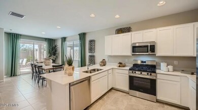 17318 W Smoketree Dr, Surprise, AZ 85387 - photo 4