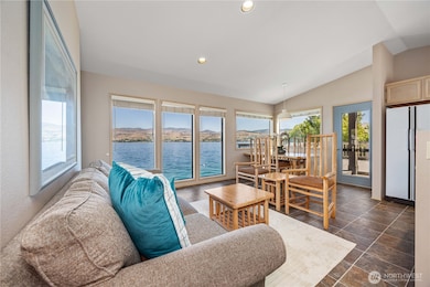 3150 & 3132 S Lakeshore Rd, Chelan, WA 98816 - photo 6