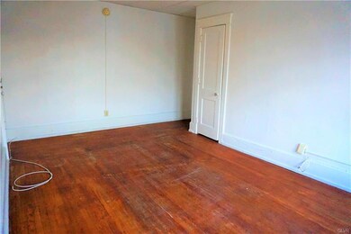 951 N 19th St unit 10, Allentown, PA 18104 - photo 2