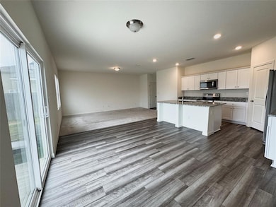 102 Gemsbok Rd, Hutto, TX 78634 - photo 7