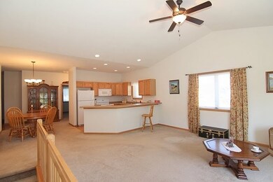 150 Elliott Ln unit 150, Oregon, WI 53575 - photo 5