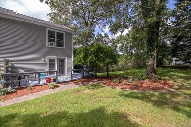 38 Old Hopkinton Rd unit A, Westerly, RI 02891 - photo 4