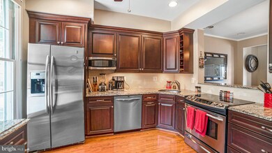 806 S Sharp St, Baltimore, MD 21230 - photo 2