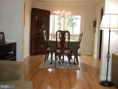 2412 Cloudcroft Square, Reston, VA 20191 - photo 7