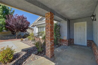 17315 Forest Hills Dr, Victorville, CA 92395 - photo 4
