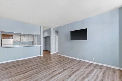The Broadway unit 204, Milwaukee, WI 53202 - photo 5