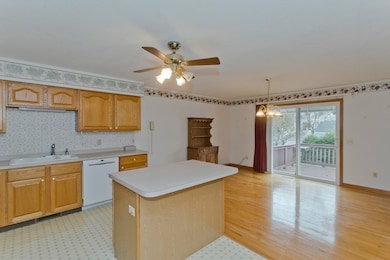 86 Beveridge Blvd, Westfield, MA 01085 - photo 7