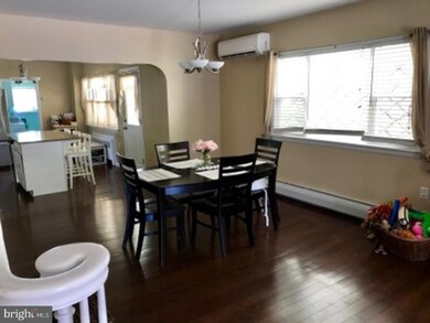 1237 W Arch St, Coal Township, PA 17866 - photo 5