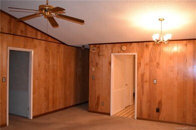 158 Danbury Ln unit 5, Statesville, NC 28625 - photo 6