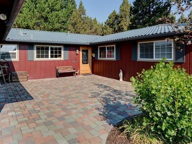 61265 Killowan Dr, Bend, OR 97702 - photo 4
