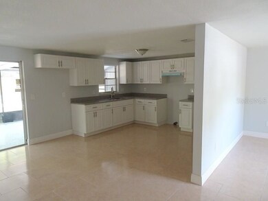 3617 Sugarcreek Dr, Tampa, FL 33619 - photo 6