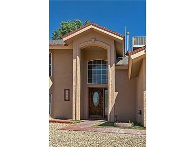 13913 Jeweled Desert Dr, Horizon City, TX 79928 - photo 2