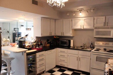 Windsor Place Condominiums unit C508, Phoenix, AZ 85012 - photo 4