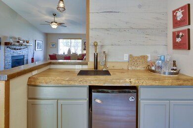 15-web-or-mls-2022 NW Oak Ave-15