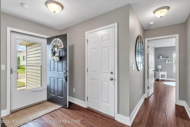05-335-Redcedar-Ln-Windowstill-Real-Esta
