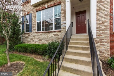 2327 Kew Gardens Dr, Woodbridge, VA 22191 - photo 7