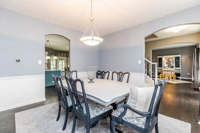 467 Waubonsee Cir, Oswego, IL 60543 - photo 5