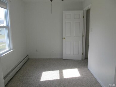 238 Oak St, Walnutport, PA 18088 - photo 6