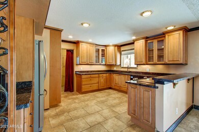 004_Kitchen