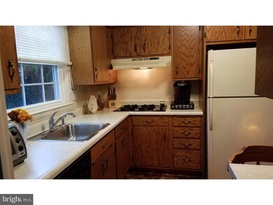 2616 Tennyson Ave, Reading, PA 19608 - photo 7