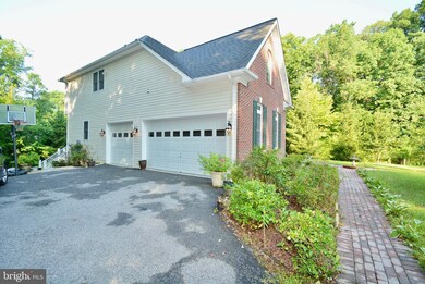 9025 Kiger St, Lorton, VA 22079 - photo 2