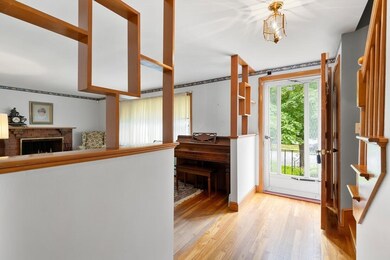 31 Parker St, Saugus, MA 01906 - photo 5