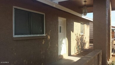 31 FRONT PORCH