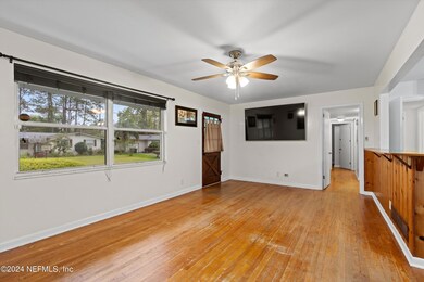 644 Monte Carlo Rd, Jacksonville, FL 32216 - photo 5