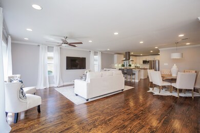 806 Sara Rose St, Houston, TX 77018 - photo 5