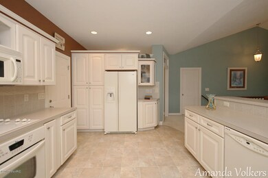 8248 Ridgestone Dr SW unit 32, Byron Center, MI 49315 - photo 6