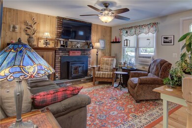 34 Arthur St, West Warwick, RI 02893 - photo 5