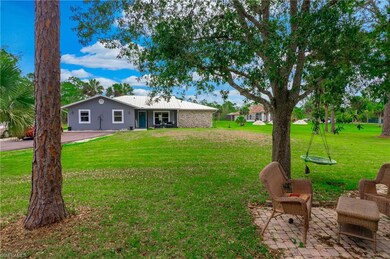 Big front and back yards