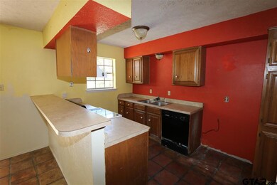 1622 Circle Dr, Tyler, TX 75703 - photo 5