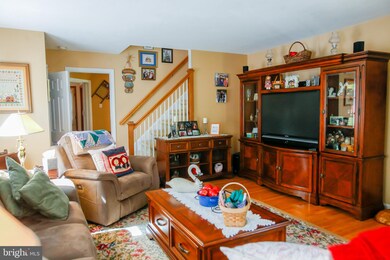 2409 W Tremont St, Allentown, PA 18104 - photo 5