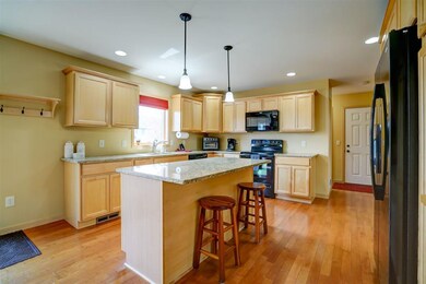 5183 Buttonbush Dr, Fitchburg, WI 53711 - photo 7