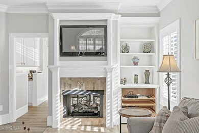 3349ParamountWay-08