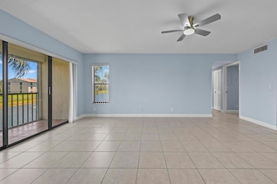 1103 Green Pine Blvd unit 32, West Palm Beach, FL 33409 - photo 5