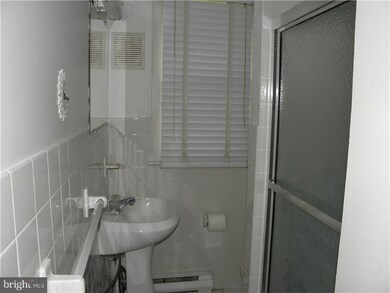 109 E Myrtle Ave, Feasterville Trevose, PA 19053 - photo 7